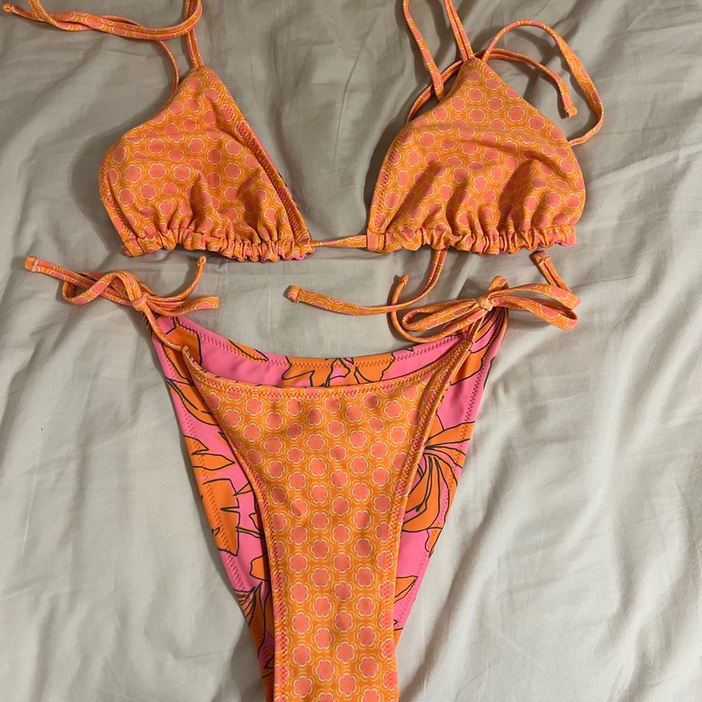 Target reversible bikini